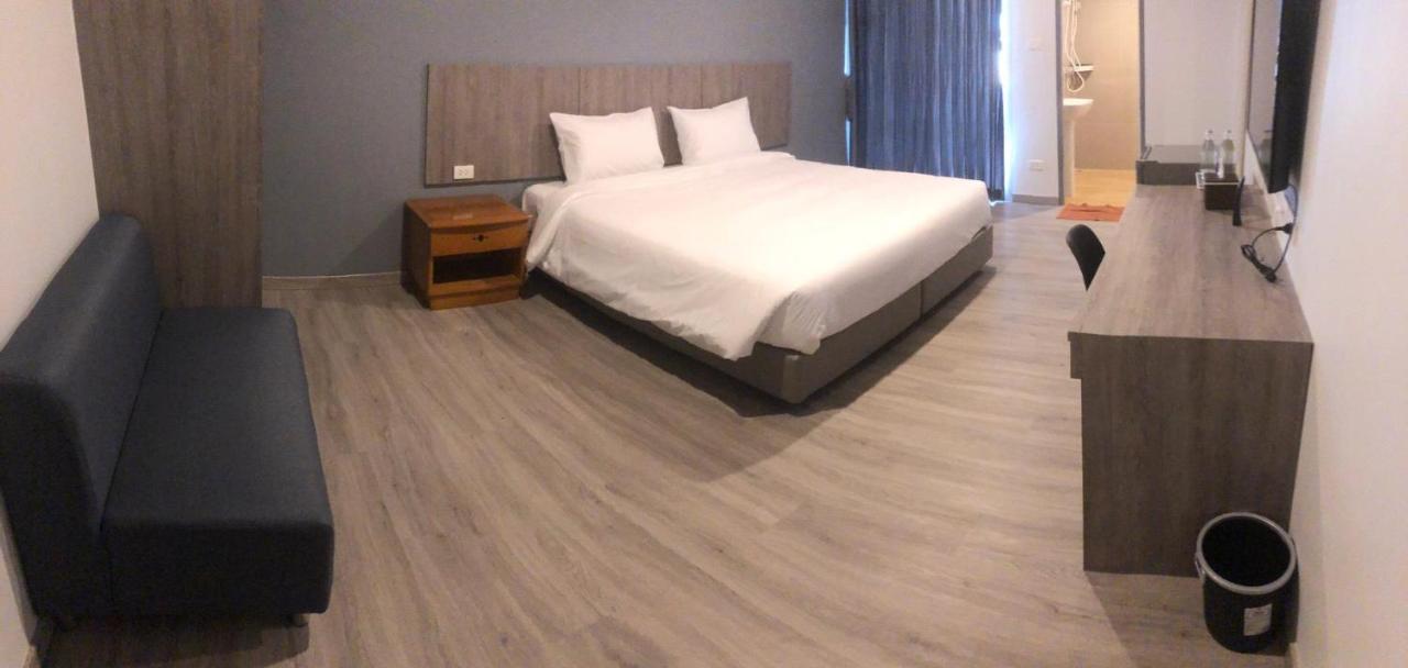 Neo Hotel Khon Kaen Exteriör bild